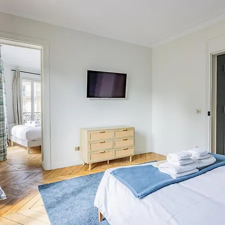 Apartament #2bedrooms #artsetmetiers #republique Paryż